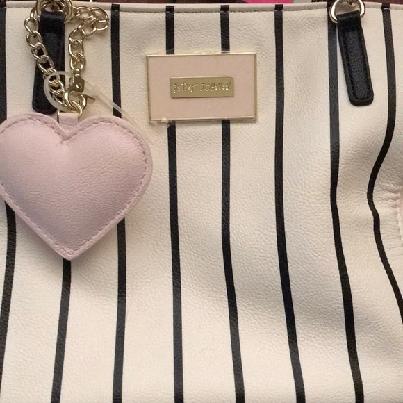 Betsy Johnson Purse. Brand New with tags. - Picture 4 of 4